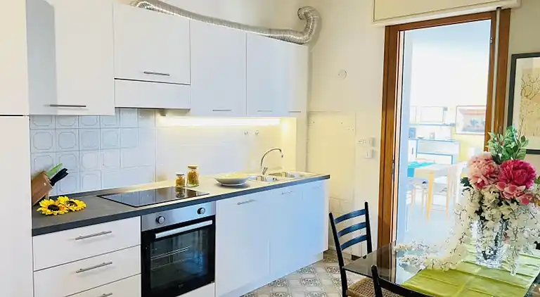 Spacious sea view flat with terrace