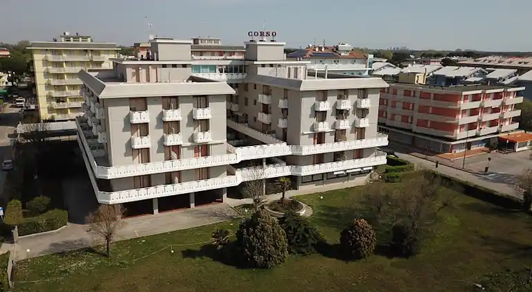 Spacious sea view flat with terrace