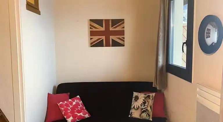 Apartment in Éclose-Est