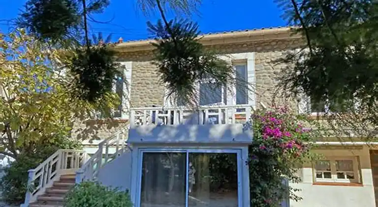 Apartment in Six-Fours-les-Plages