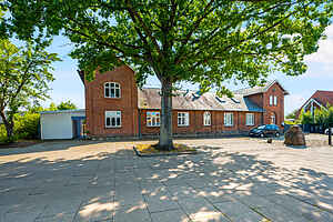 190 m² near the beach – 2 apartments in one