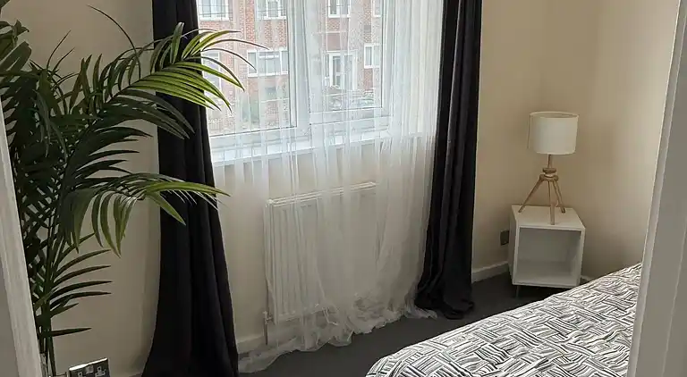 3-Bedroom Home with Conservatory – Abbey Wood, London