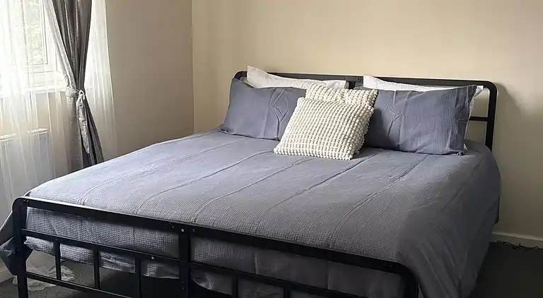 3-Bedroom Home with Conservatory – Abbey Wood, London