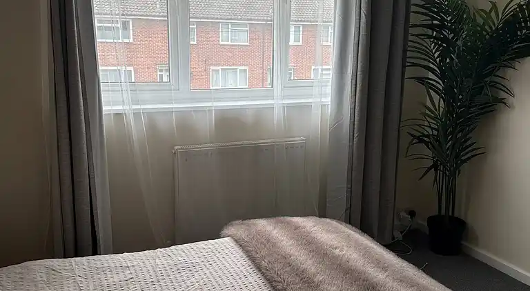 3-Bedroom Home with Conservatory – Abbey Wood, London