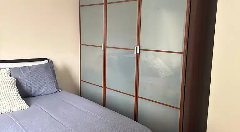 3-Bedroom Home with Conservatory – Abbey Wood, London