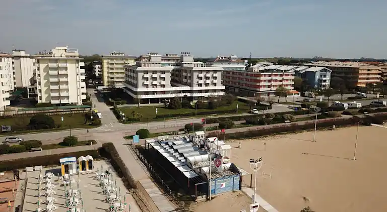 Spacious sea view flat with terrace