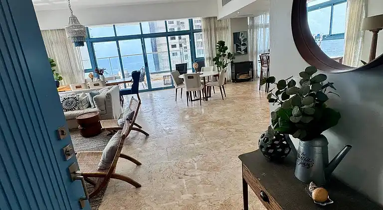 JuanDolio Penthouse, 3 Schlafzimmer, Strandlage gegenüber