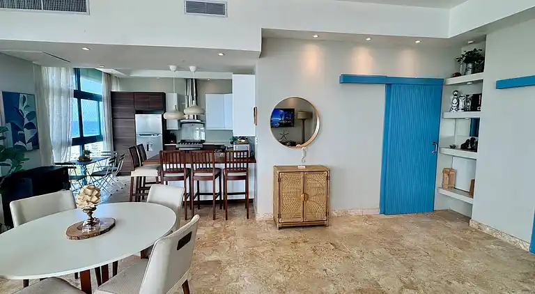 JuanDolio Penthouse, 3 Schlafzimmer, Strandlage gegenüber