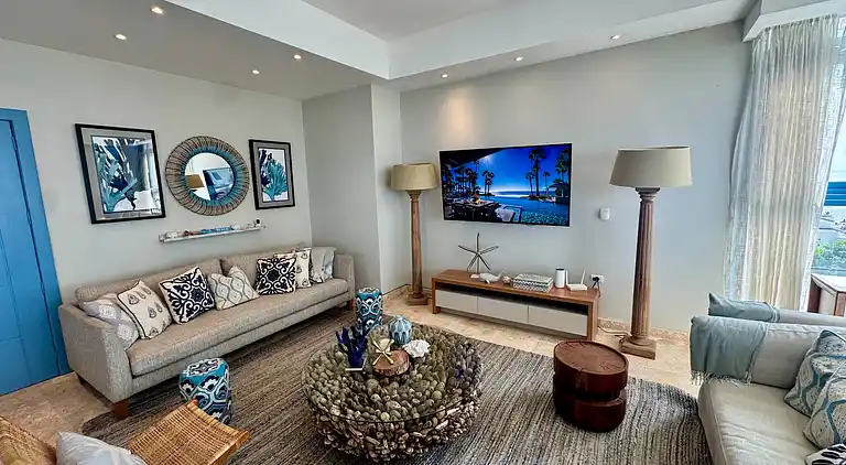 JuanDolio Penthouse, 3 Schlafzimmer, Strandlage gegenüber