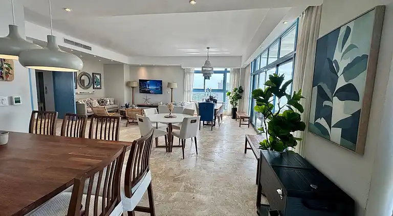 JuanDolio Penthouse, 3 Schlafzimmer, Strandlage gegenüber