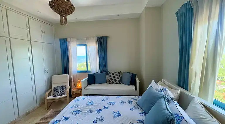 JuanDolio Penthouse, 3 Schlafzimmer, Strandlage gegenüber