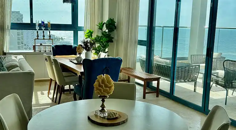 JuanDolio Penthouse, 3 Schlafzimmer, Strandlage gegenüber