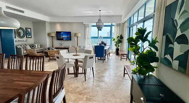 JuanDolio Penthouse, 3 Schlafzimmer, Strandlage gegenüber