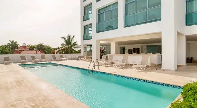 JuanDolio Penthouse, 3 Schlafzimmer, Strandlage gegenüber