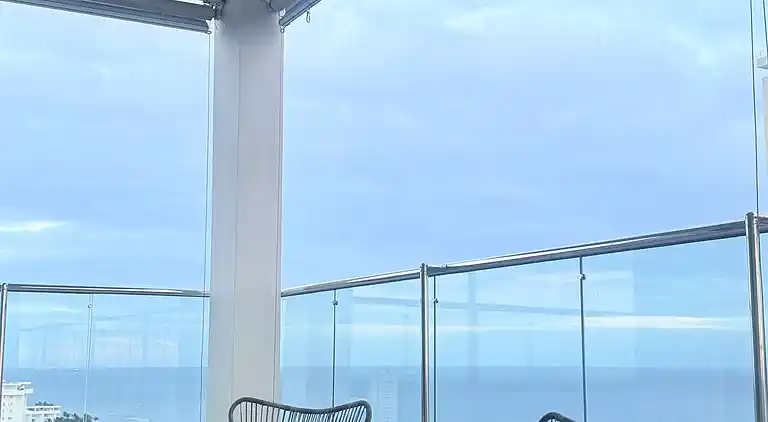 JuanDolio Penthouse, 3 Schlafzimmer, Strandlage gegenüber