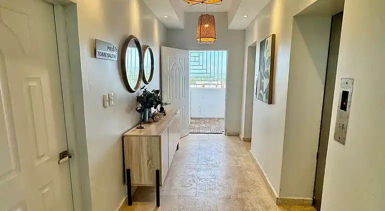 JuanDolio Penthouse, 3 Schlafzimmer, Strandlage gegenüber