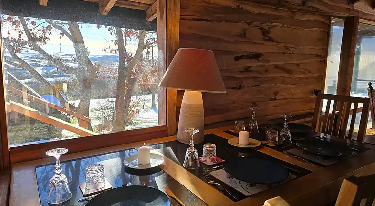 Luxuriöse walisische Holzhütte