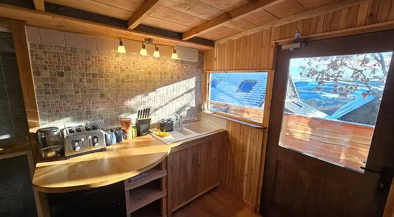 Luxuriöse walisische Holzhütte