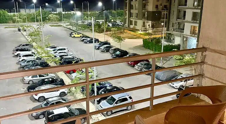 Elegantes Apartment - Sheikh Zayed Compound