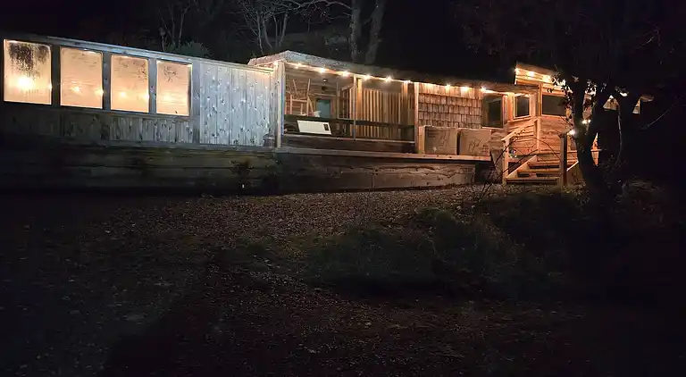 Luxuriöse walisische Holzhütte