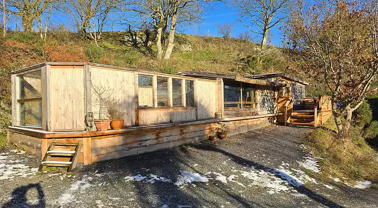 Luxuriöse walisische Holzhütte