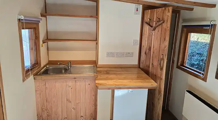 Luxuriöse walisische Holzhütte