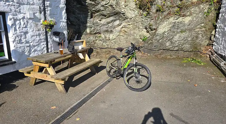 Luxuriöse walisische Holzhütte