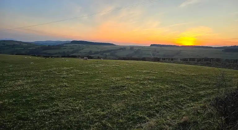 Luxuriöse walisische Holzhütte