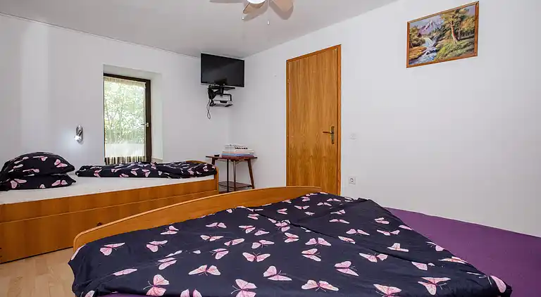1-Zimmer-Ferienwohnung mit Balkon Lopar, Rab (A-12327-b)