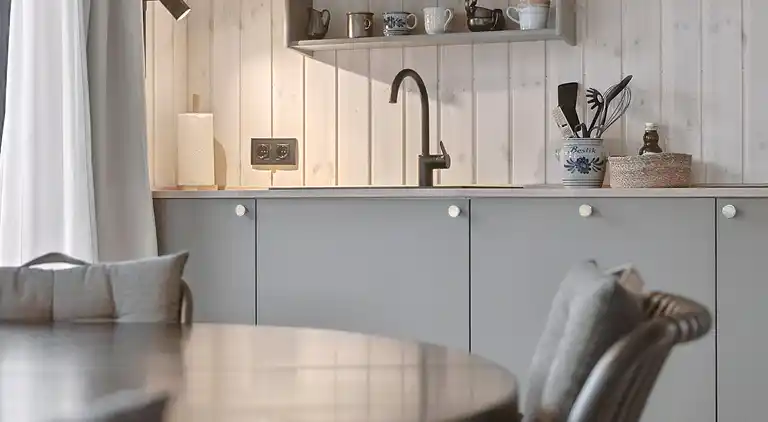 Charmant neu gebautes Ferienhaus 300 m zum Strand