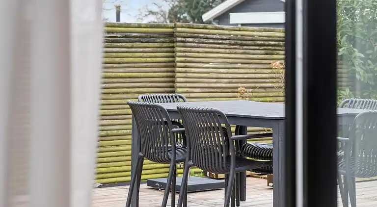 Charmant neu gebautes Ferienhaus 300 m zum Strand