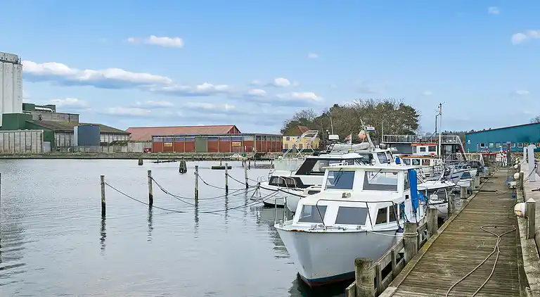 Ferienwohnung am Hafen, Strand, Safaripark