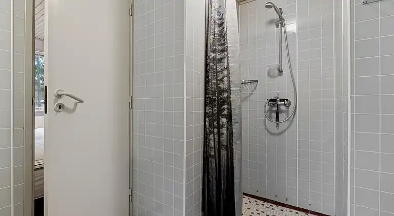 Naturnahes Ferienhaus nahe Meer und Strand