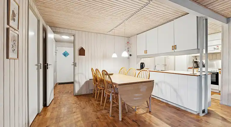 Naturnahes Ferienhaus nahe Meer und Strand