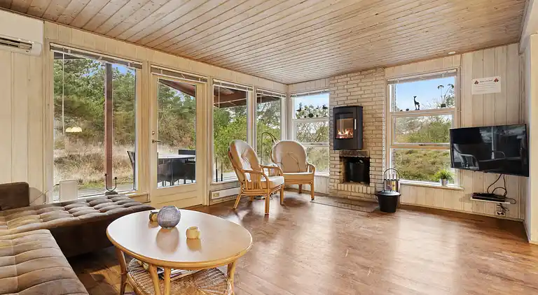 Naturnahes Ferienhaus nahe Meer und Strand