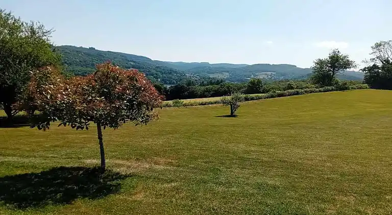 Feriebolig i Châtin