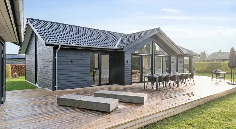 Modernes Ferienhaus mit Annex und 10 Betten