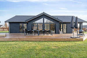 Moderne sommerhus med anneks og 10 sovepladser