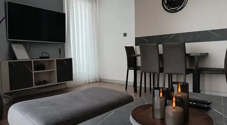 Eigentumswohnung im 19. Stock in Cevahir mit Pool und