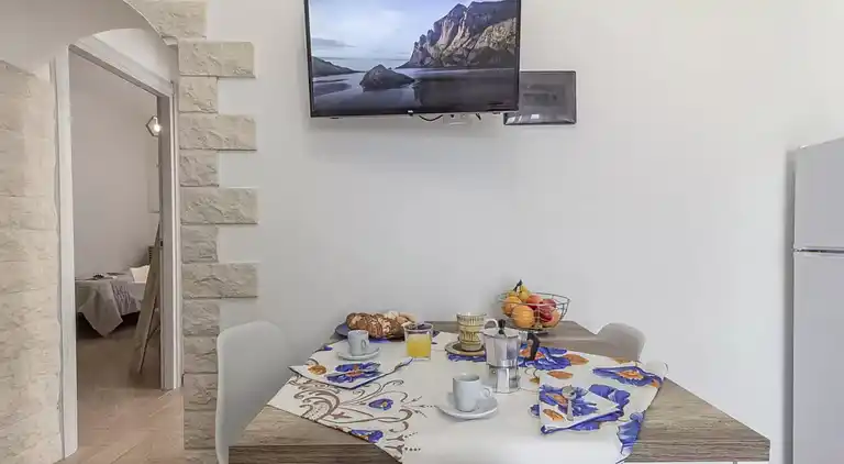 Gemütliche, flache Schritte von den Stränden von Porto