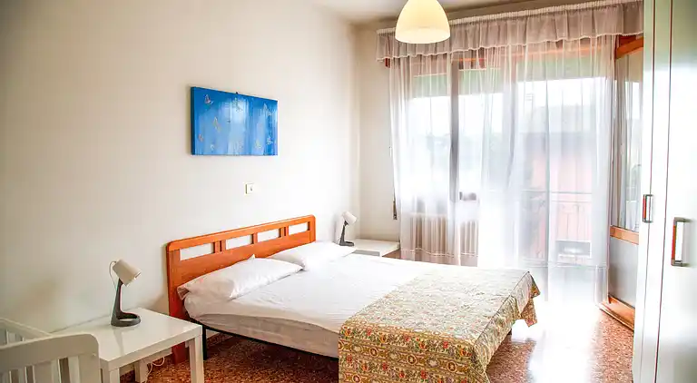 Downtown flat 250mt from the beach