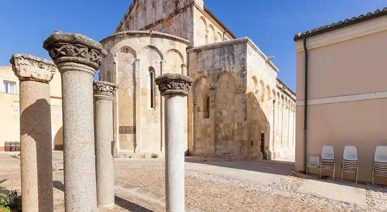 Gemütliche, flache Schritte von den Stränden von Porto