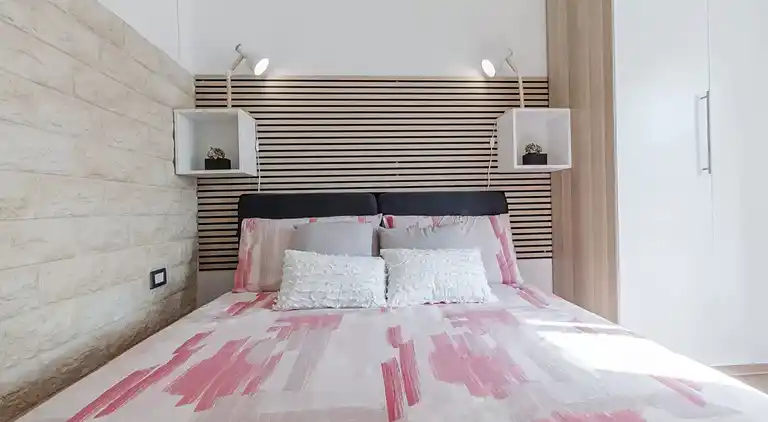 Gemütliche, flache Schritte von den Stränden von Porto