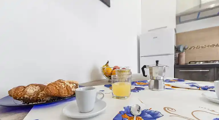 Gemütliche, flache Schritte von den Stränden von Porto