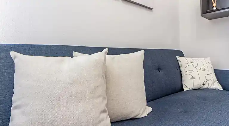 Gemütliche, flache Schritte von den Stränden von Porto