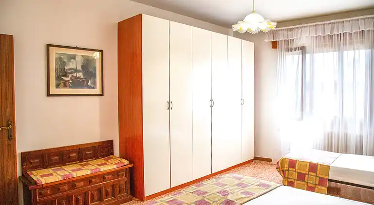 Downtown flat 250mt from the beach