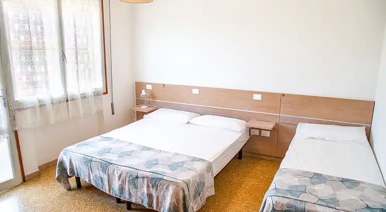 Two triple bedroom flat near the beach in Eraclea