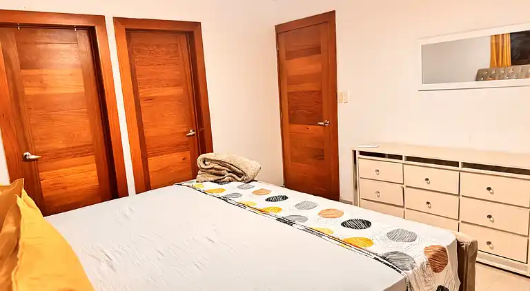 Santiago Amazing 4bedrooms Apt for group, spectacular WIFI,