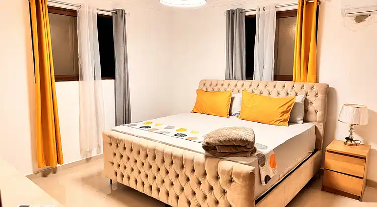 Santiago Amazing 4bedrooms Apt for group, spectacular WIFI,