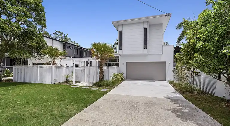 Apartment on Pottsville Beach